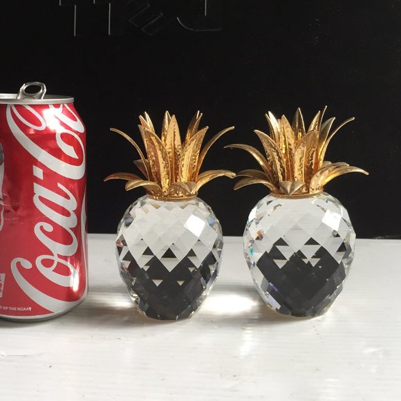 Pair of 2✅SWAROVSKIPineapples(𝗟𝗔𝗥𝗚𝗘 & 𝐑𝐀𝐑𝐄 ! )
